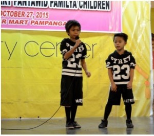 CJ and Chevin, as they compete in the Regional Search for Exemplary Pantawid Pamilya Children last October 27, 2015 at Waltermart, City of San Fernando, Pampanga.